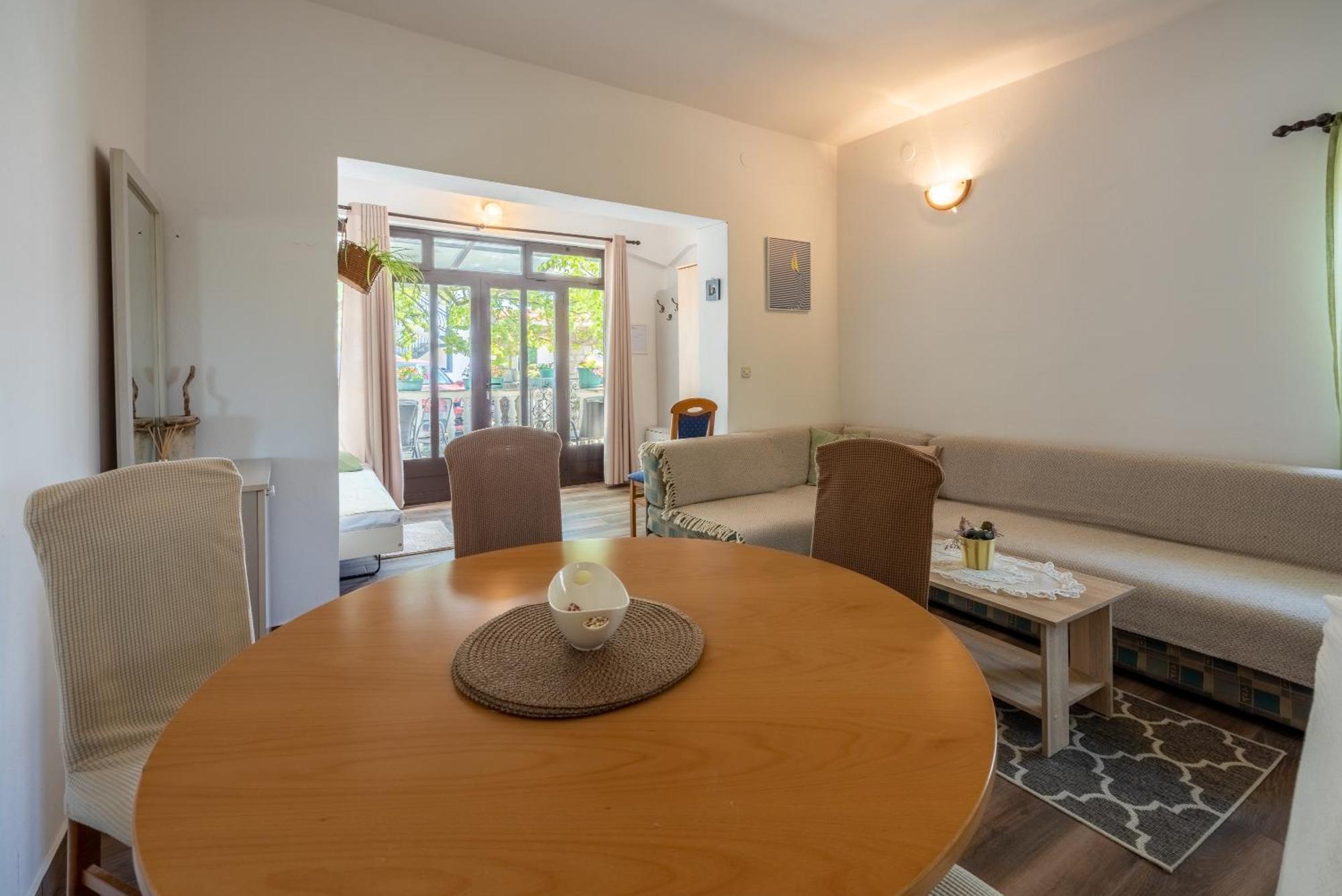 Apartment Dom Jadranovo Eksteriør billede