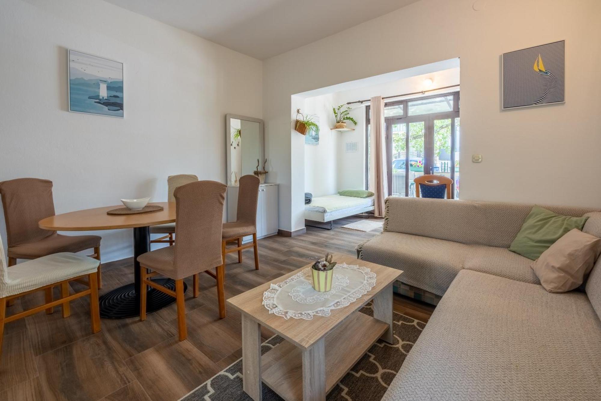 Apartment Dom Jadranovo Eksteriør billede
